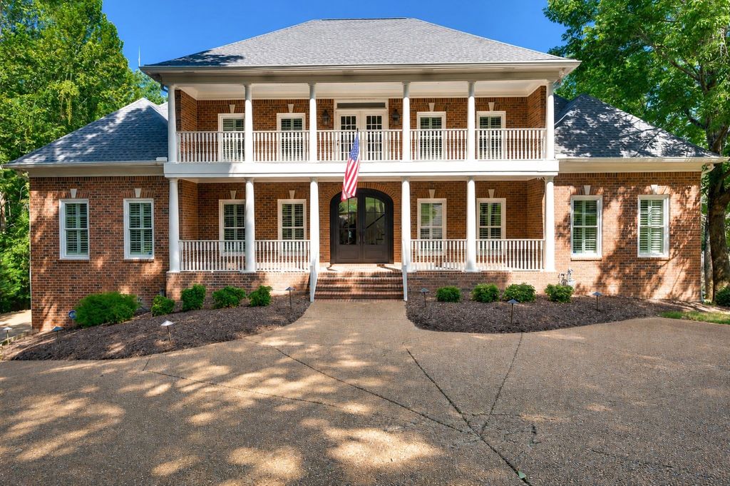 521 Grand Oaks Dr, Brentwood