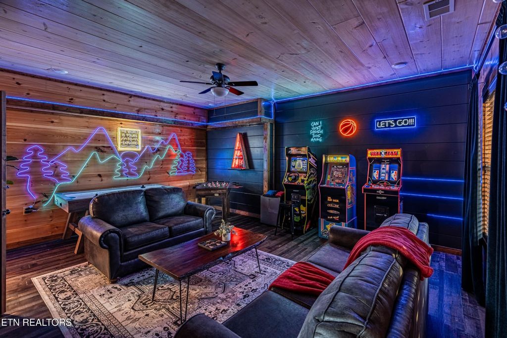 855 Osprey Way, Pigeon Forge