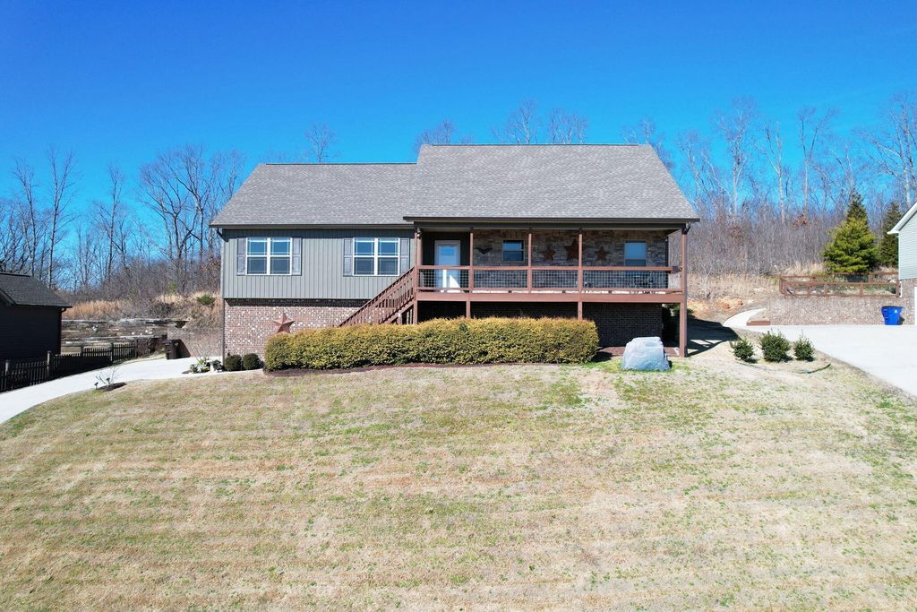 129 Timber Top Crossing Se, Cleveland