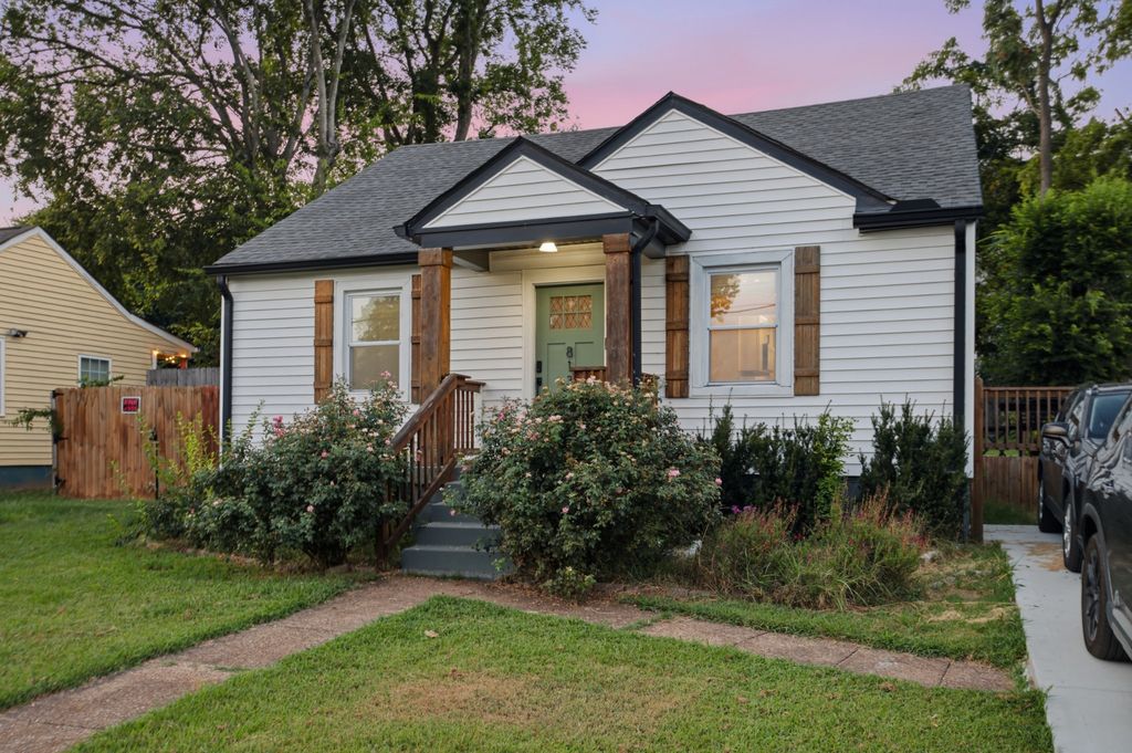 813 Chickasaw Ave, Nashville