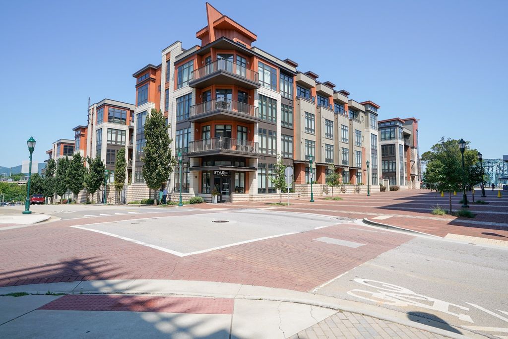 129 Walnut St 438, Chattanooga