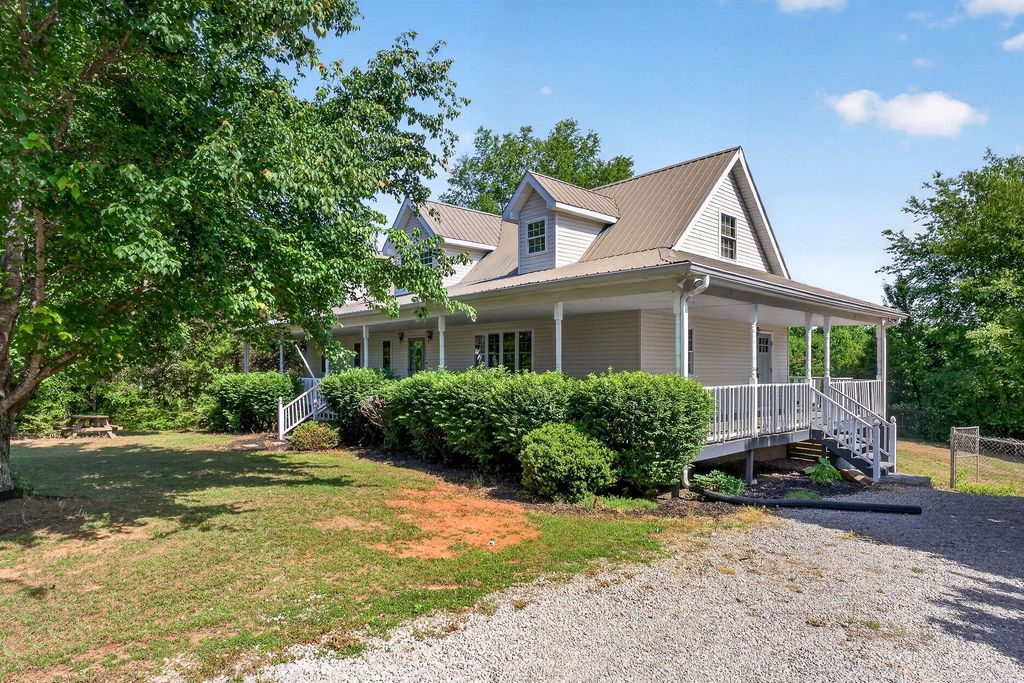412 Rock Station Rd, Rock Island