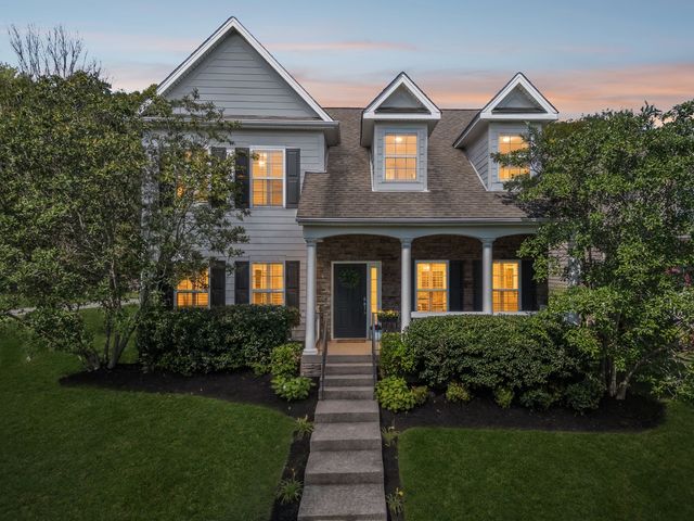 601 Patriot Ln, Franklin