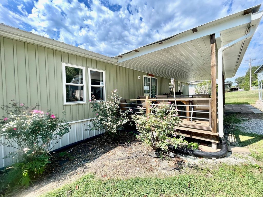215 Cypress Creek Cv, Linden