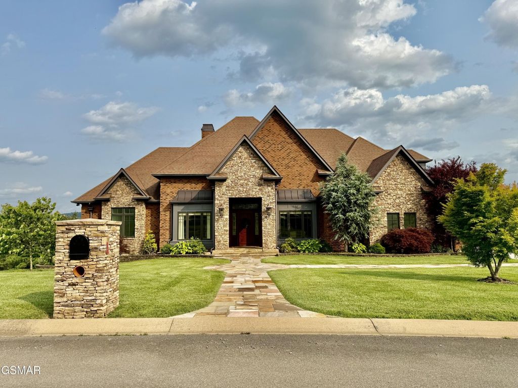 1919 Legend View Court, Sevierville