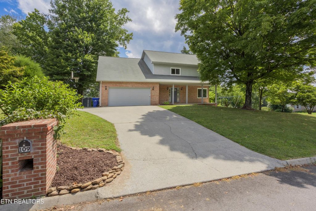 109 W Melbourne Rd, Oak Ridge
