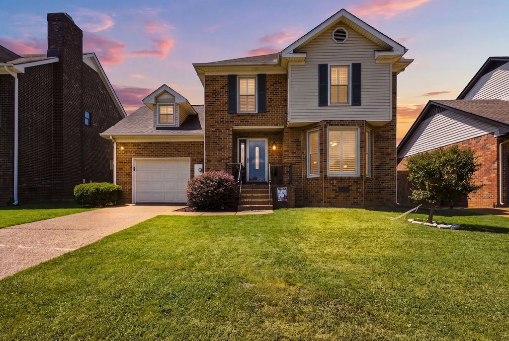 402 N Cameron Ct, Hermitage