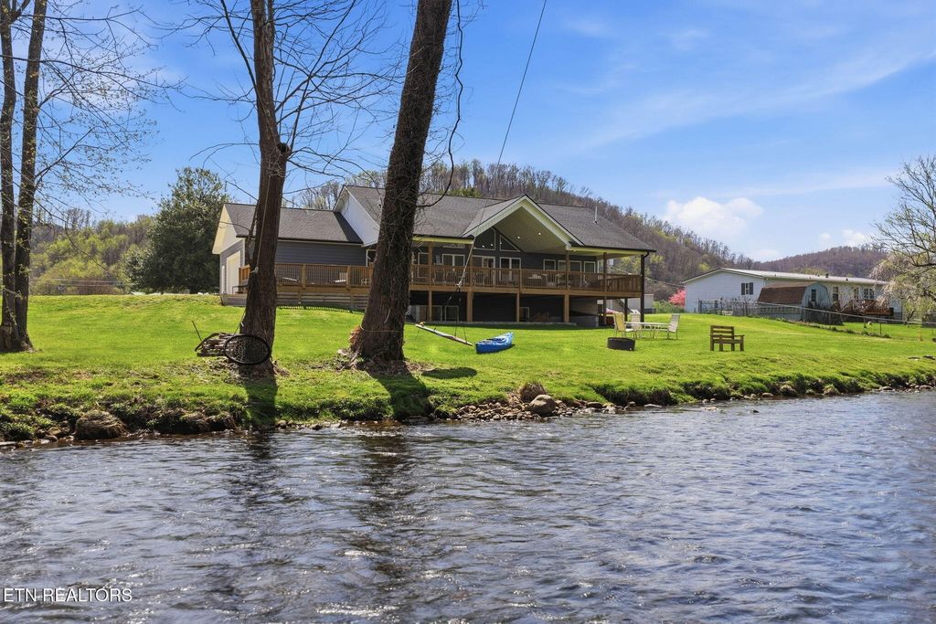 135 Brandywine Place, Elizabethton