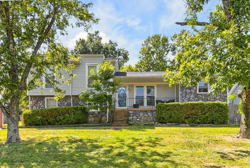 218 Cedarview Dr, Antioch