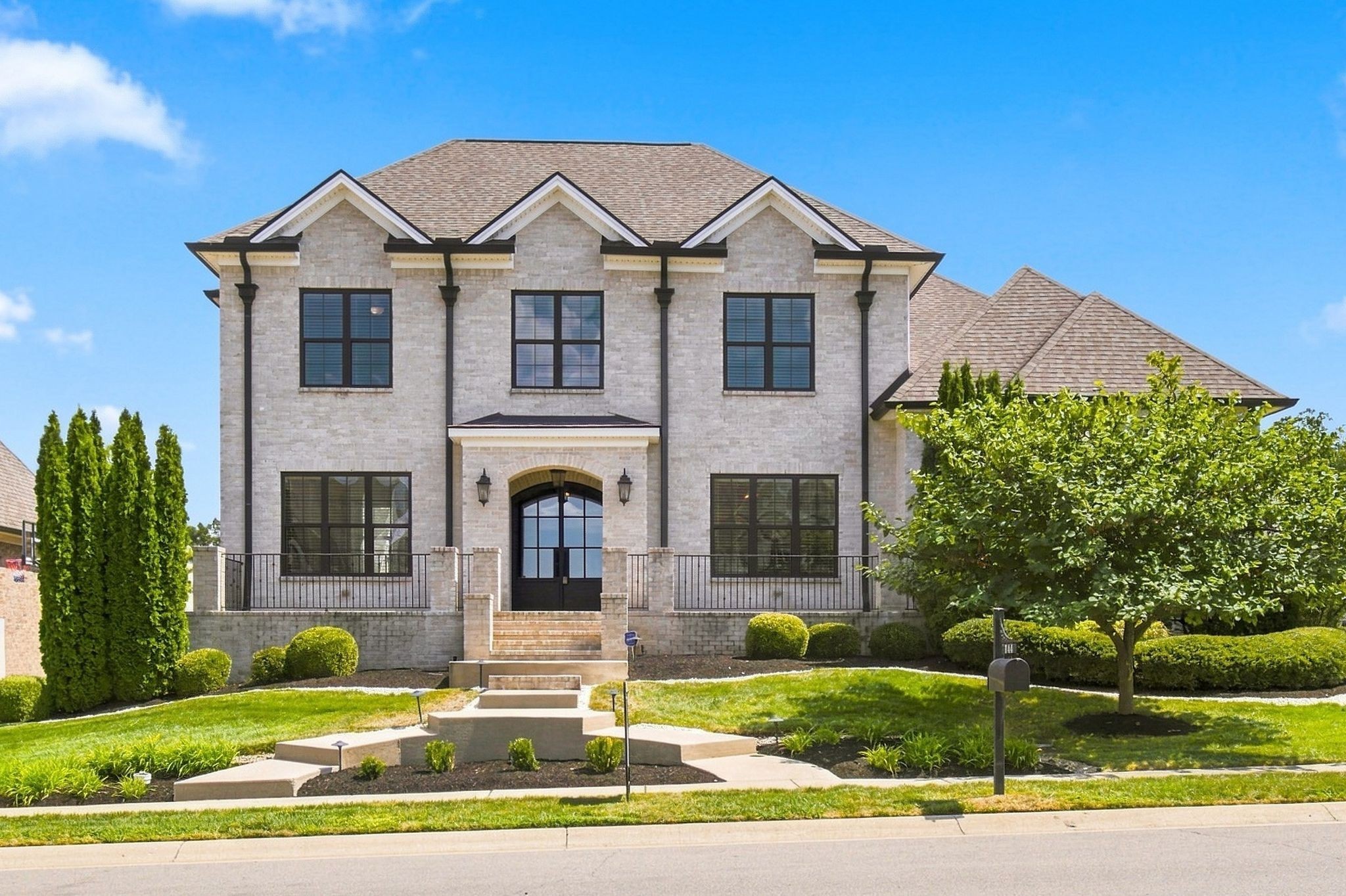Photo of Listing #3530411