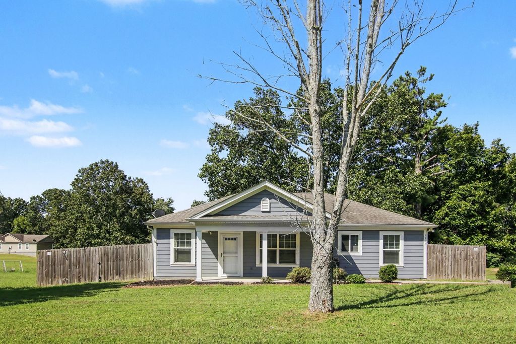 7304 Brandenburg Cv, Fairview