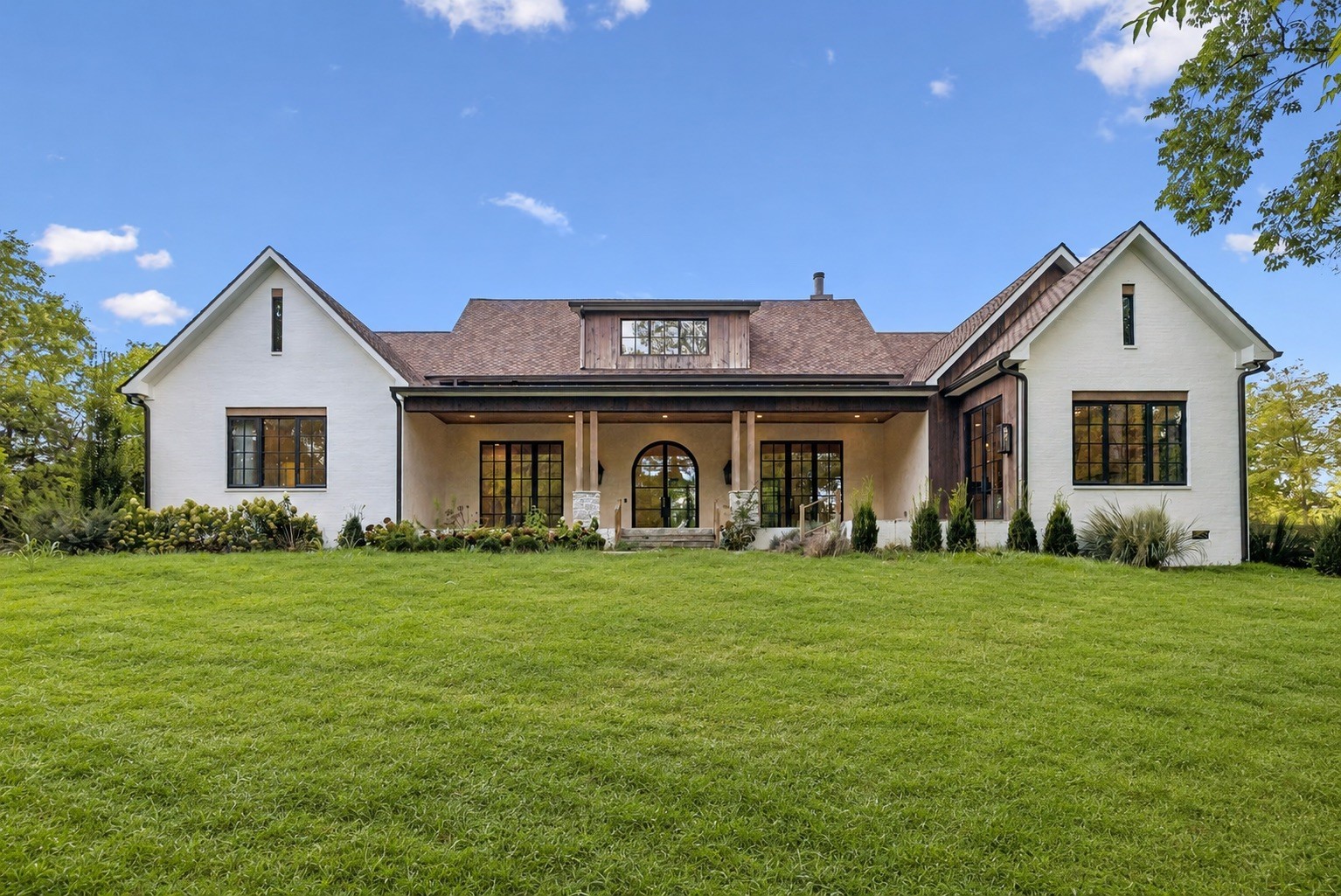 Photo of Listing #3530517