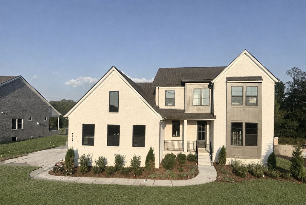 572 Baker Rd, Columbia
