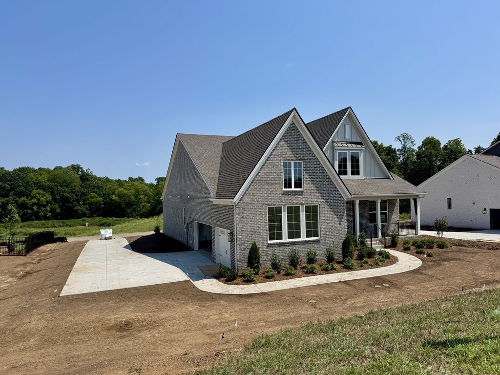 576 Baker Road, Columbia