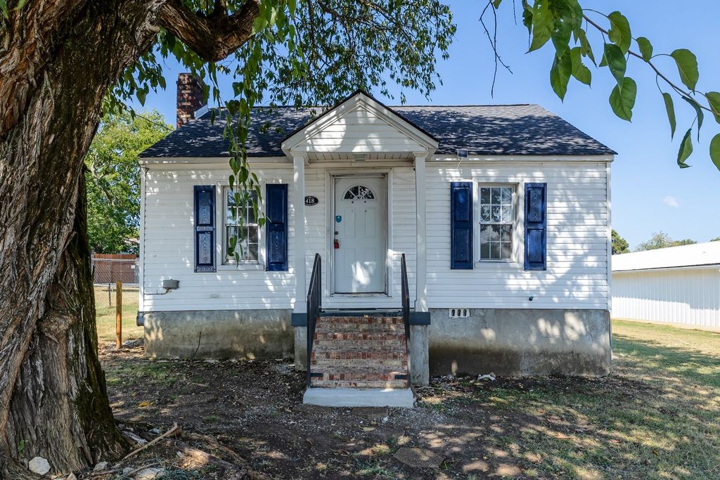 418 Heil Quaker Ave, Lewisburg