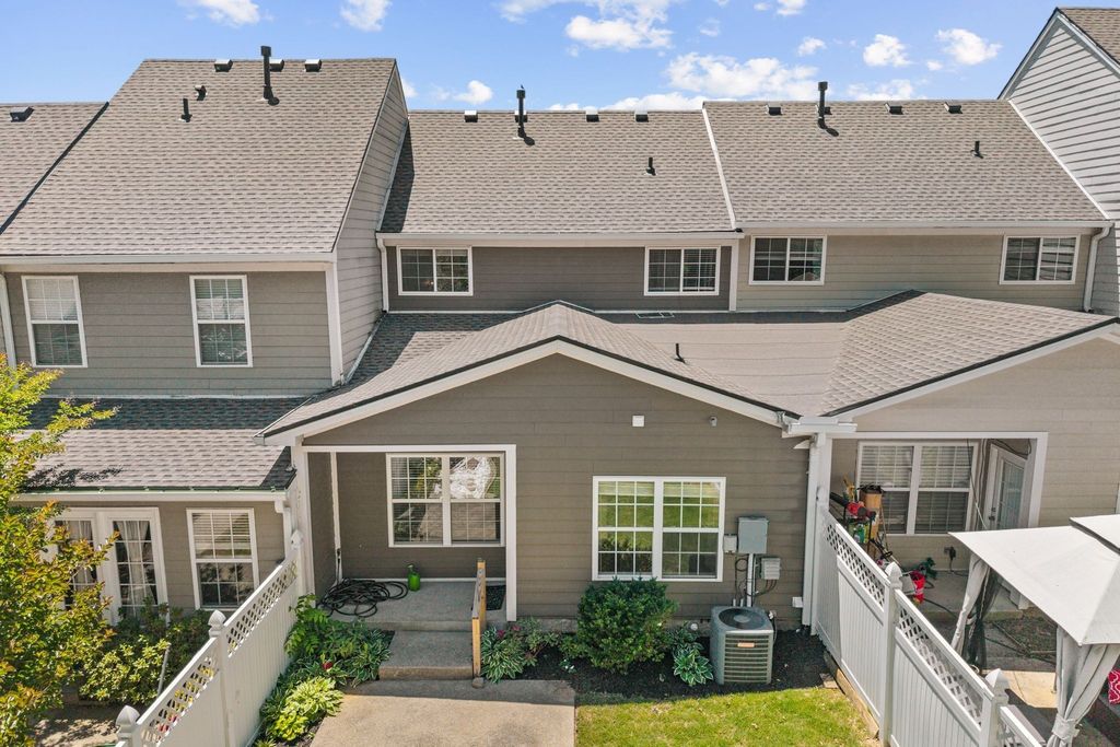 908 Loxley Dr, Nashville