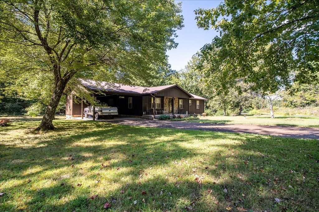 772 Mink Branch Rd, Waynesboro
