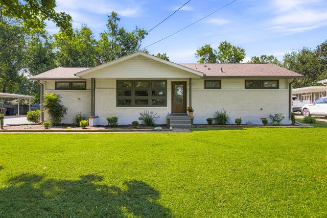 525 Elysian Fields Rd, Nashville