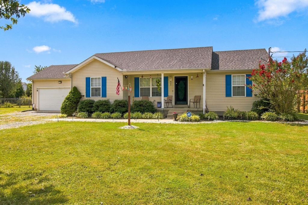 425 Davis Ln, Bell Buckle