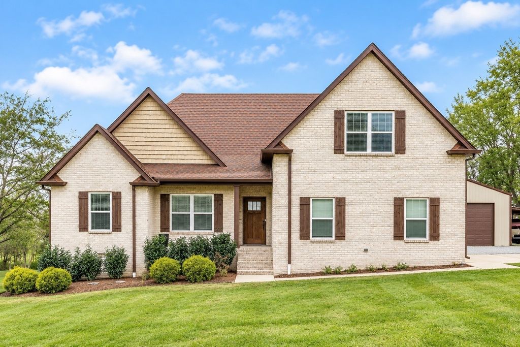 1269 Lauderdale Ln, Bethpage