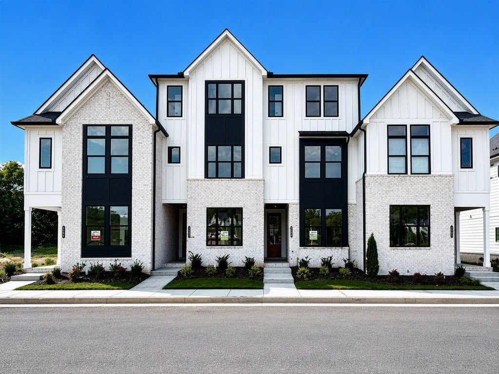 2104 Conductor Ln, Thompsons Station