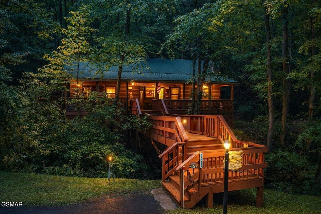 2653 Black Walnut Flats Road, Sevierville