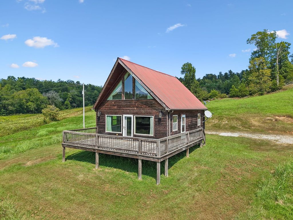 79 Sunset Rd, Linden