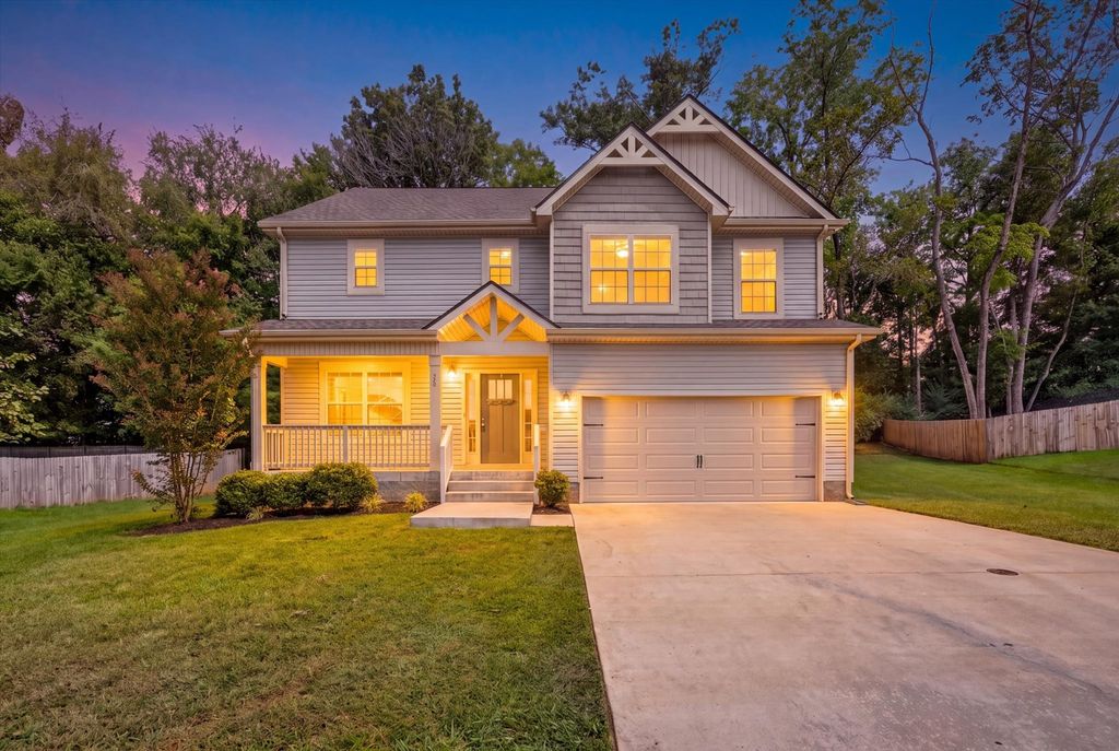 520 Vale Ct, Clarksville