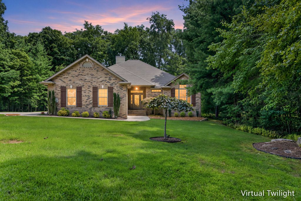 14 Holly Ct, Crossville
