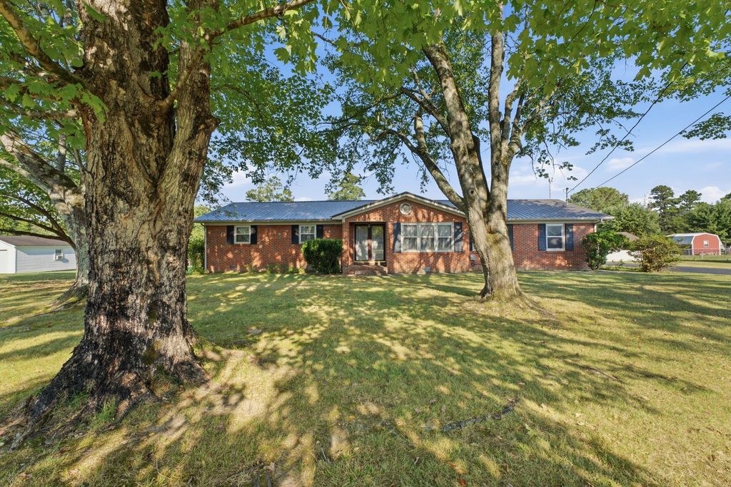135 Blakemore Rd, Manchester