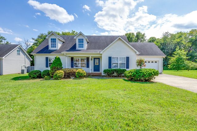 512 Myers Parsons Way, Murfreesboro