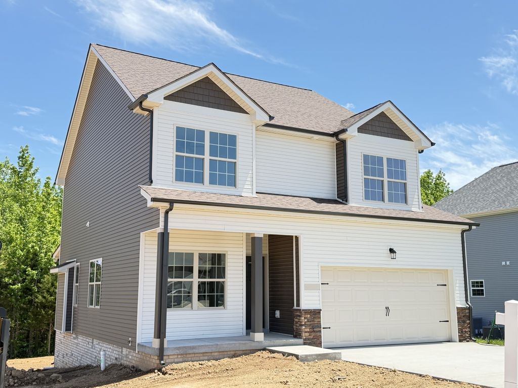 128 Hummingbird Way, Clarksville