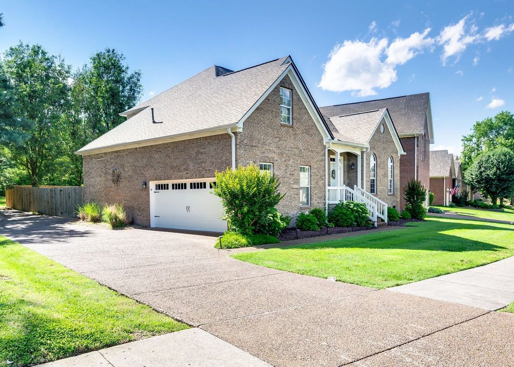 3197 Bush Dr, Franklin
