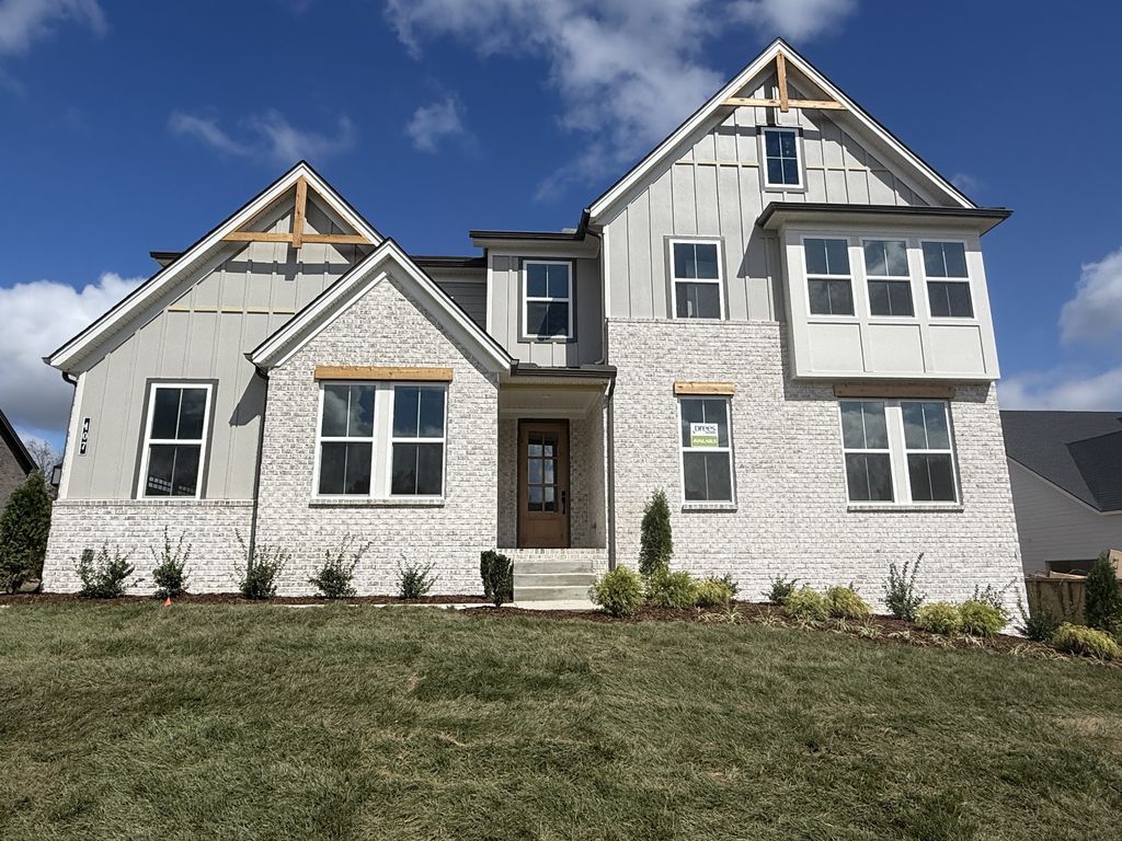 107 Cedarstone Drive, Mount Juliet