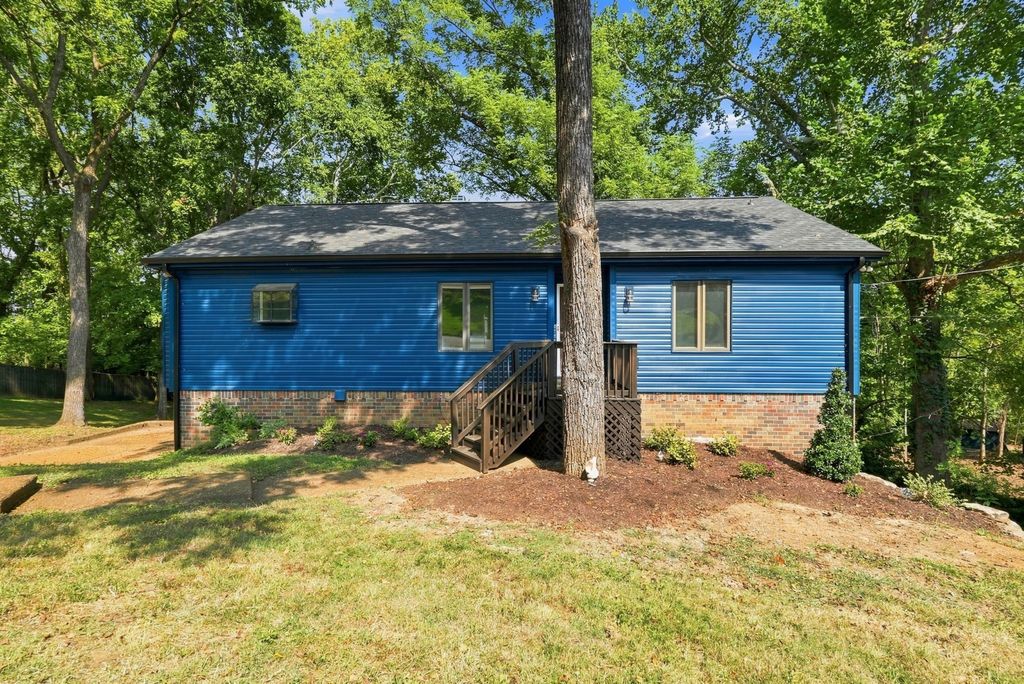 1228 Brenner Dr, Nashville