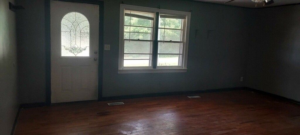300 Kee St, Hollow Rock