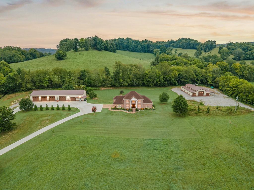 3895 Ostella Rd, Cornersville