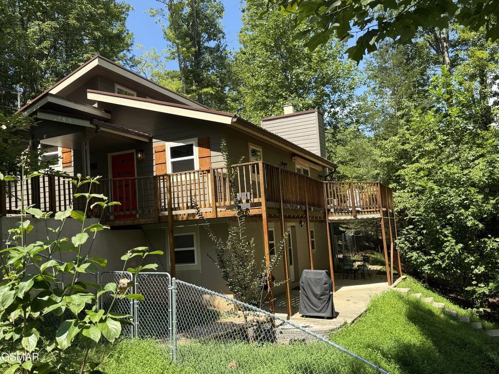 216 Zoder Drive, Gatlinburg