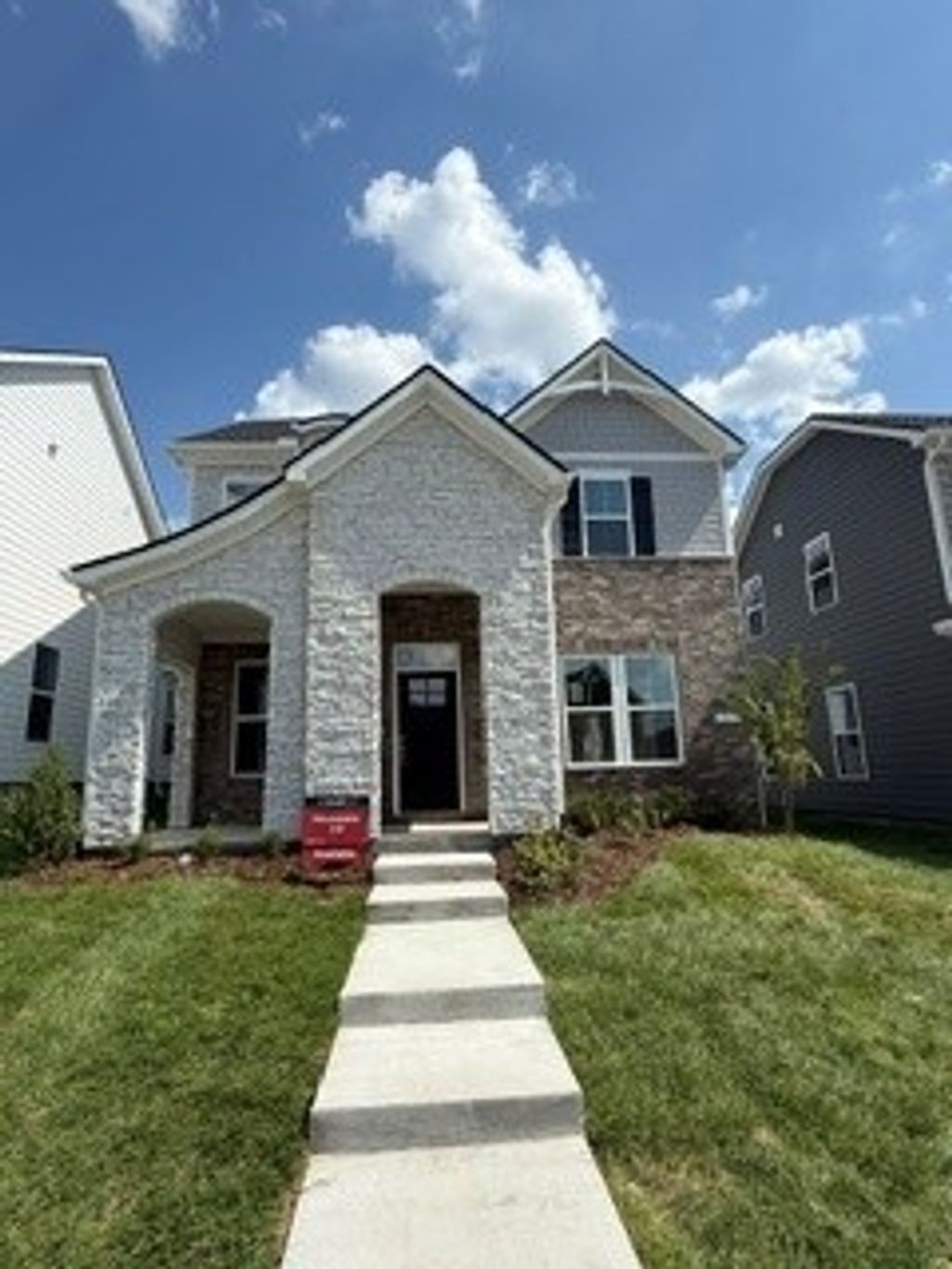 1210 Wallace Way, Hermitage