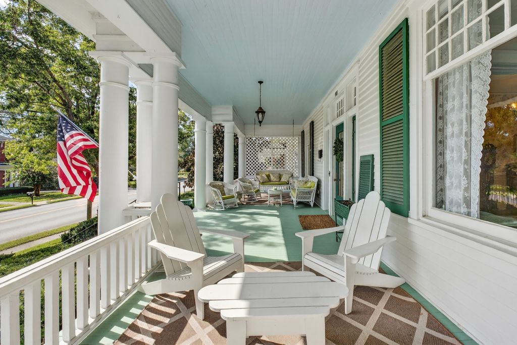 310 Mulberry Ave, Fayetteville