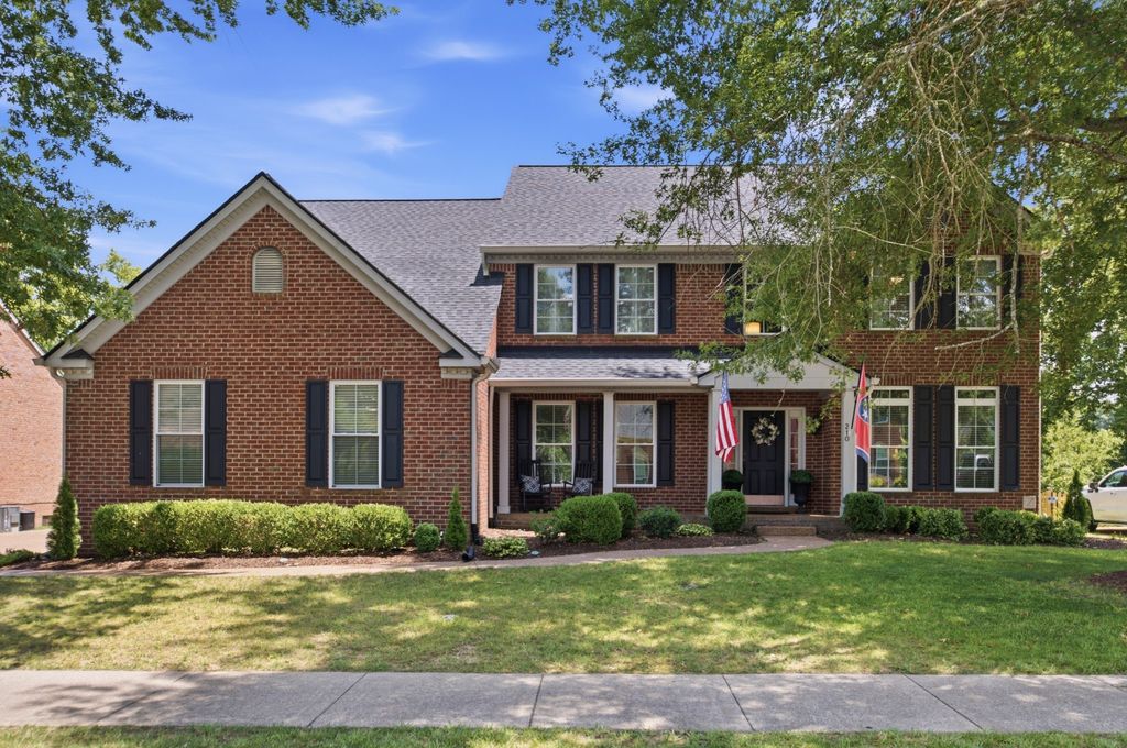 210 Stillcreek Dr, Franklin