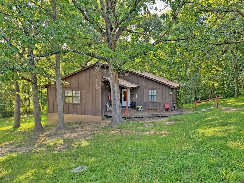 546 Florence Ave, Selmer