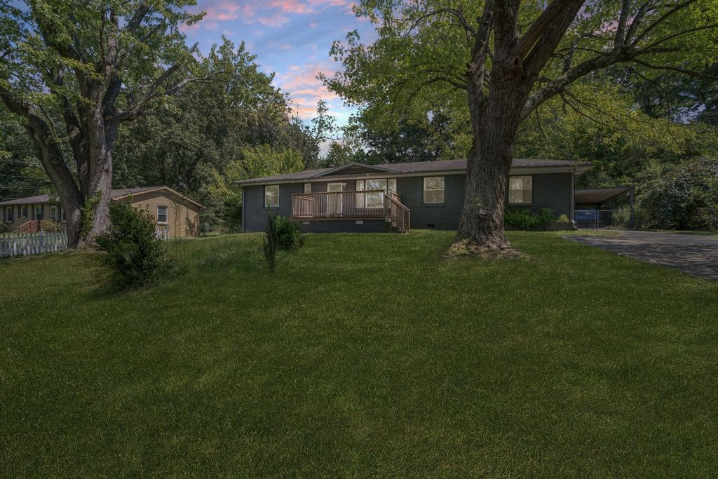 202 Yorktown Rd, Clarksville
