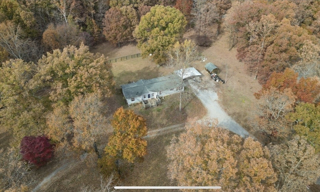 Photo for MLS 3531491 in 1200 Lonesome Pine Rd Kingston Springs, TN - 37082