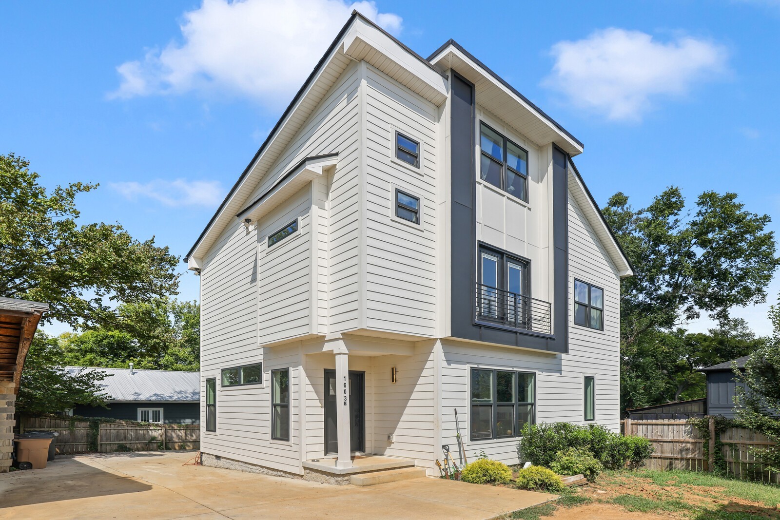Photo for MLS 3531519 in 1603b Litton Ave Nashville, TN - 37216