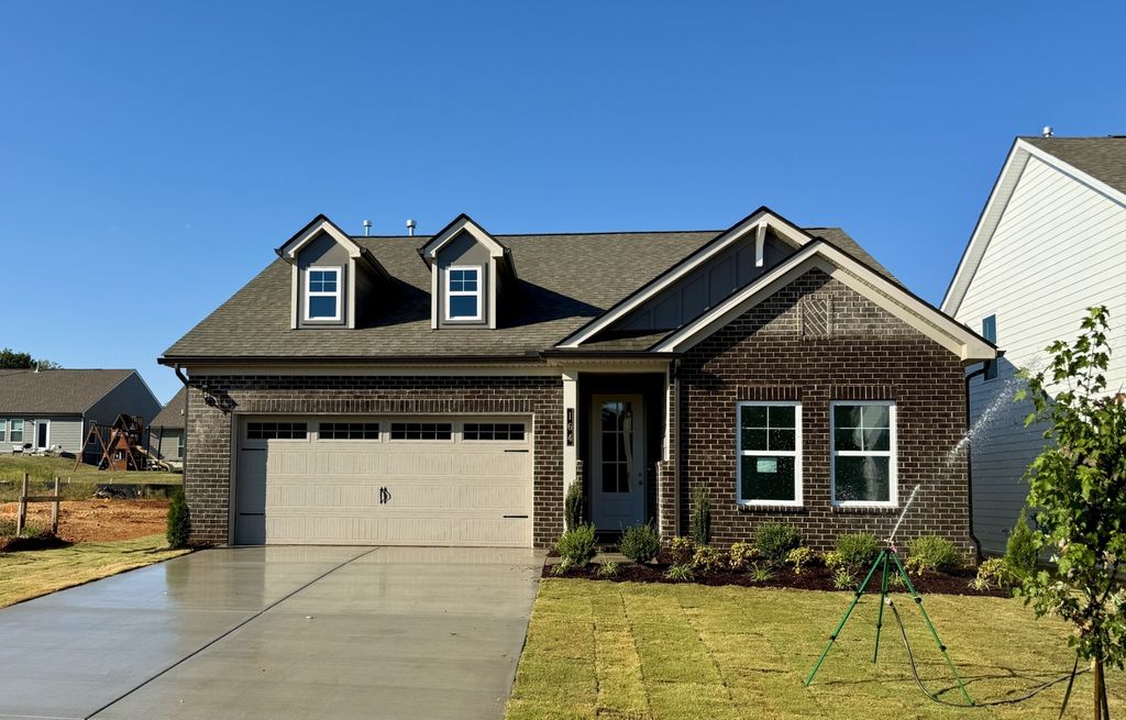 164 Yuma Lane, White House