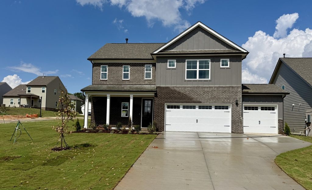 184 Yuma Lane, White House