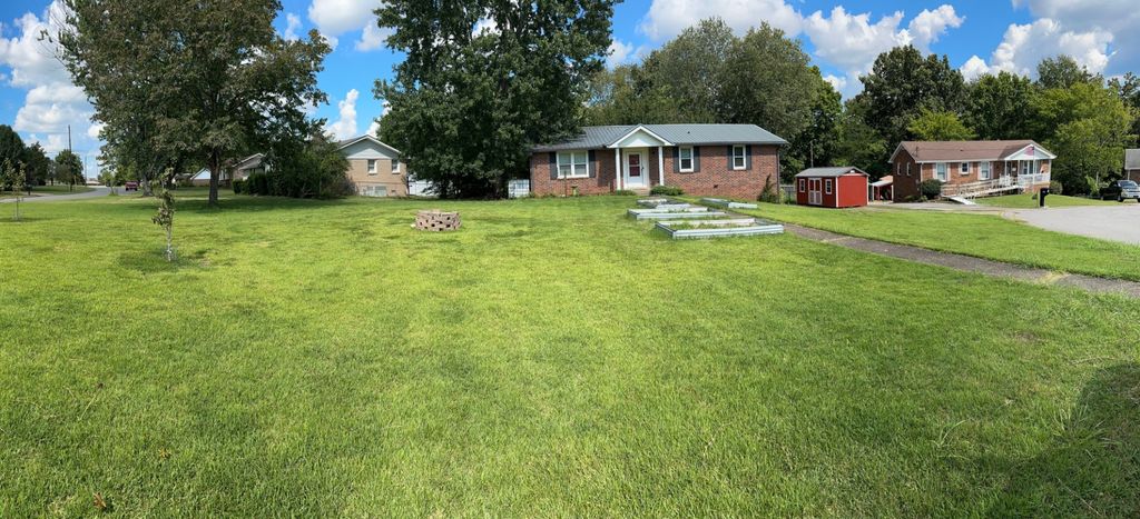 1586 Blackberry Pl, Clarksville