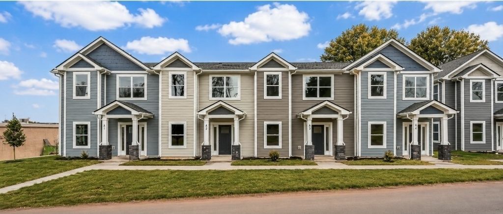180 Clay Ridge Drive A4, Clarksville