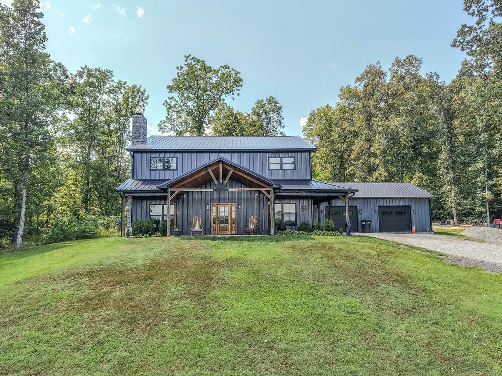 304 Salem Rd, Centerville